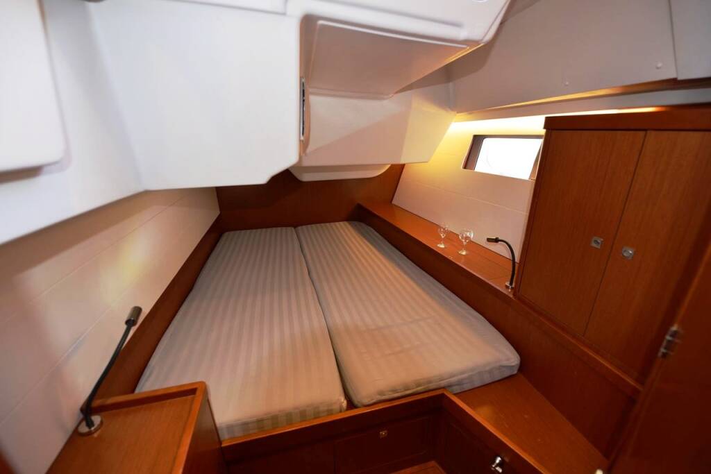 Segelyachten Oceanis 48 Pherousa