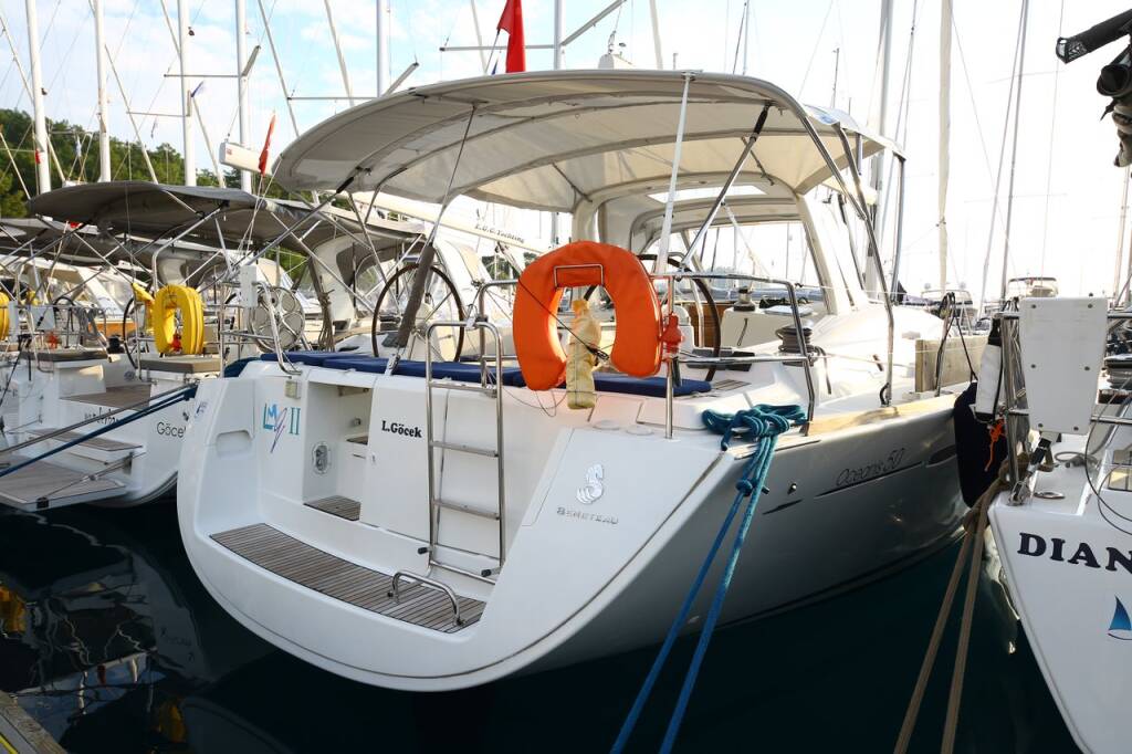 Sailing yacht Oceanis 50 Family LMQ II