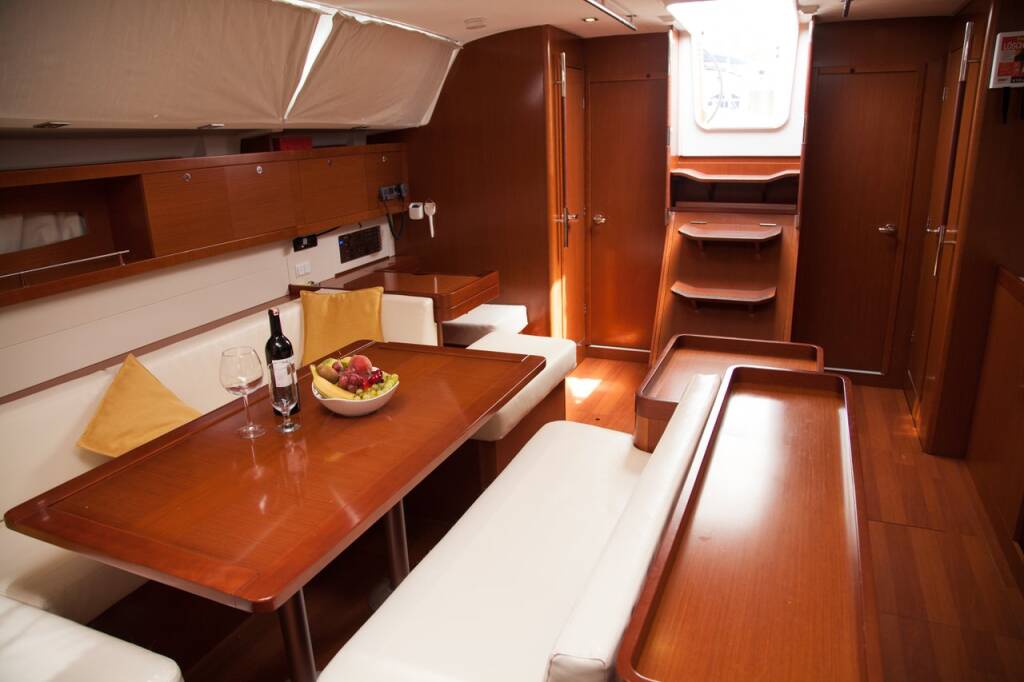 Sailing yacht Oceanis 50 Family LMQ II