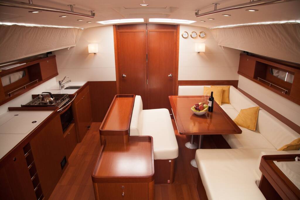 Sailing yacht Oceanis 50 Family LMQ II