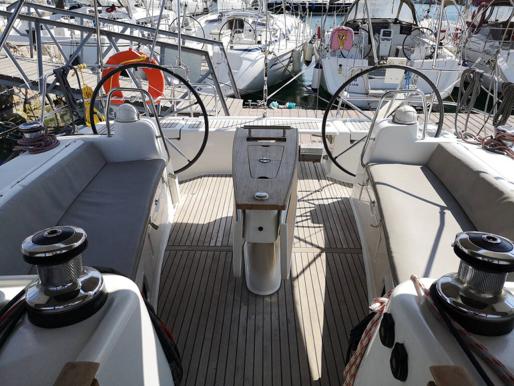 Sailing yacht Oceanis 50 Thano