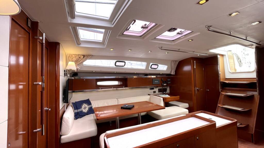 Sailing yacht Oceanis 50 Thano