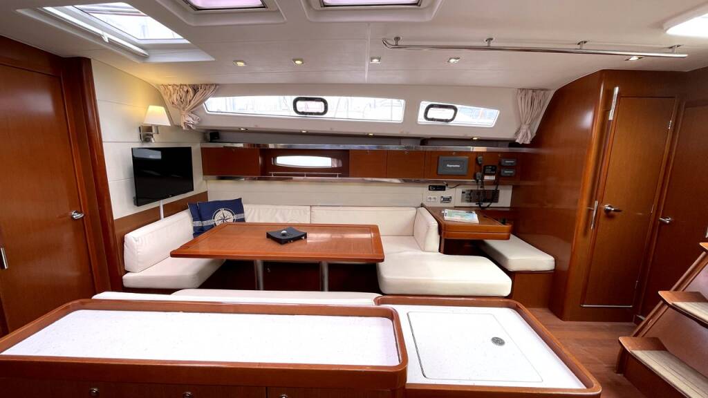 Sailing yacht Oceanis 50 Thano