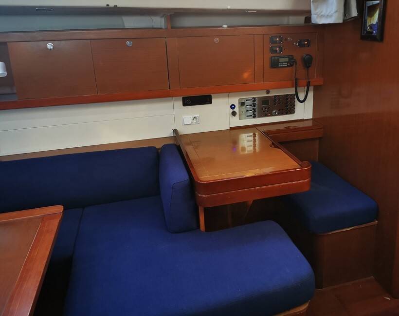 Sailing yacht Oceanis 50 Seladon II