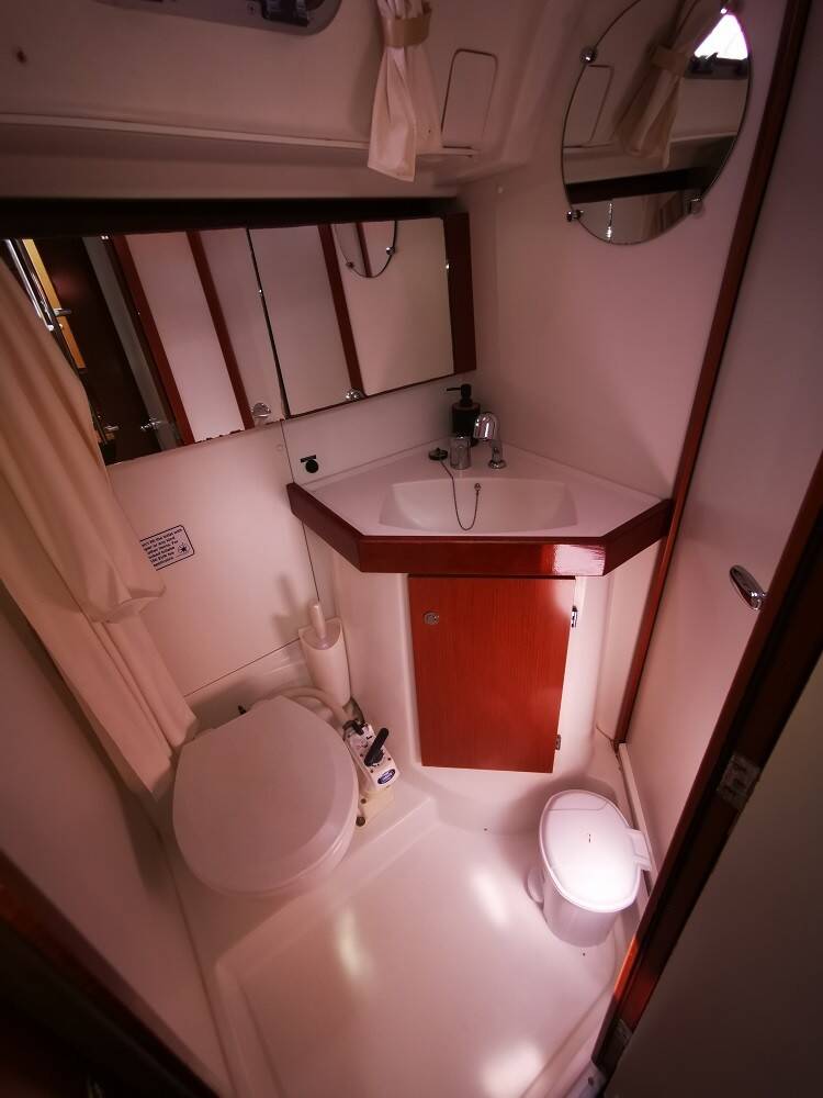 Sailing yacht Oceanis 50 Seladon II