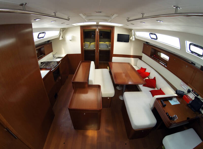 Sailing yacht Oceanis 50 Pika II