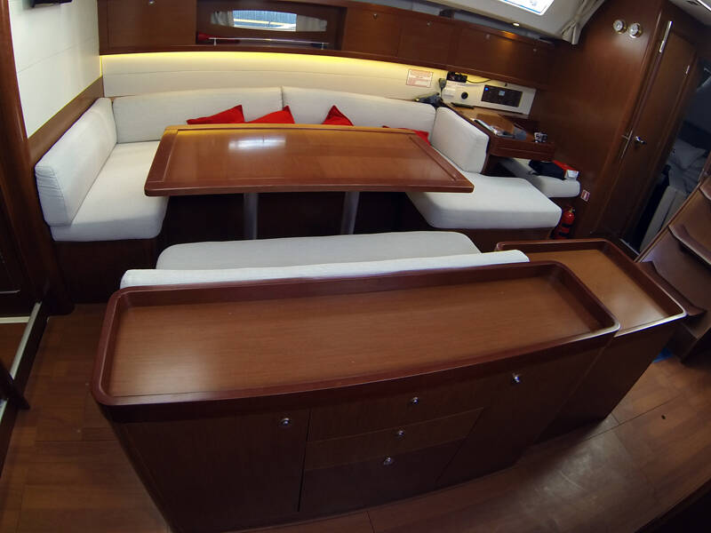Sailing yacht Oceanis 50 Pika II