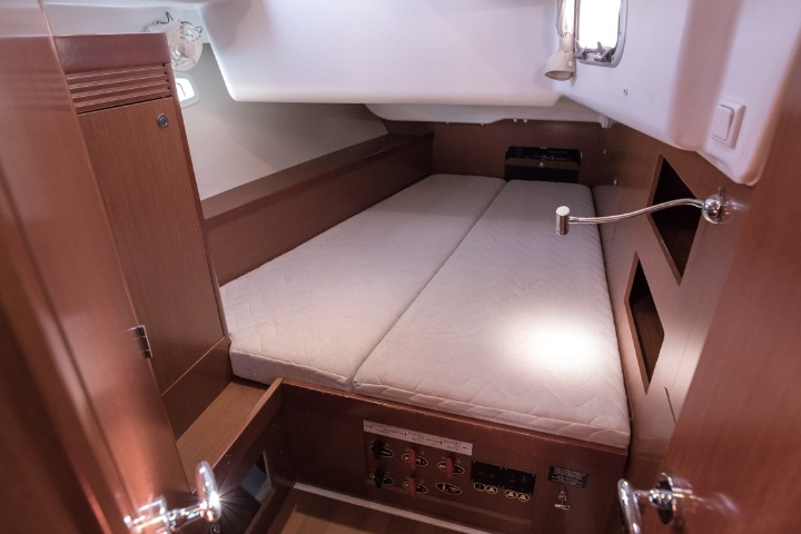 Sailing yacht Oceanis 50 Vanessa M