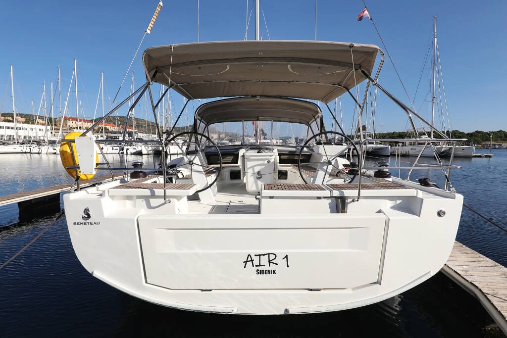 Segelyachten Oceanis 51.1 Air 1