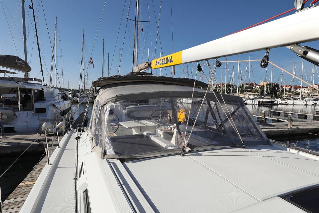 Segelyachten Oceanis 51.1 Air 1