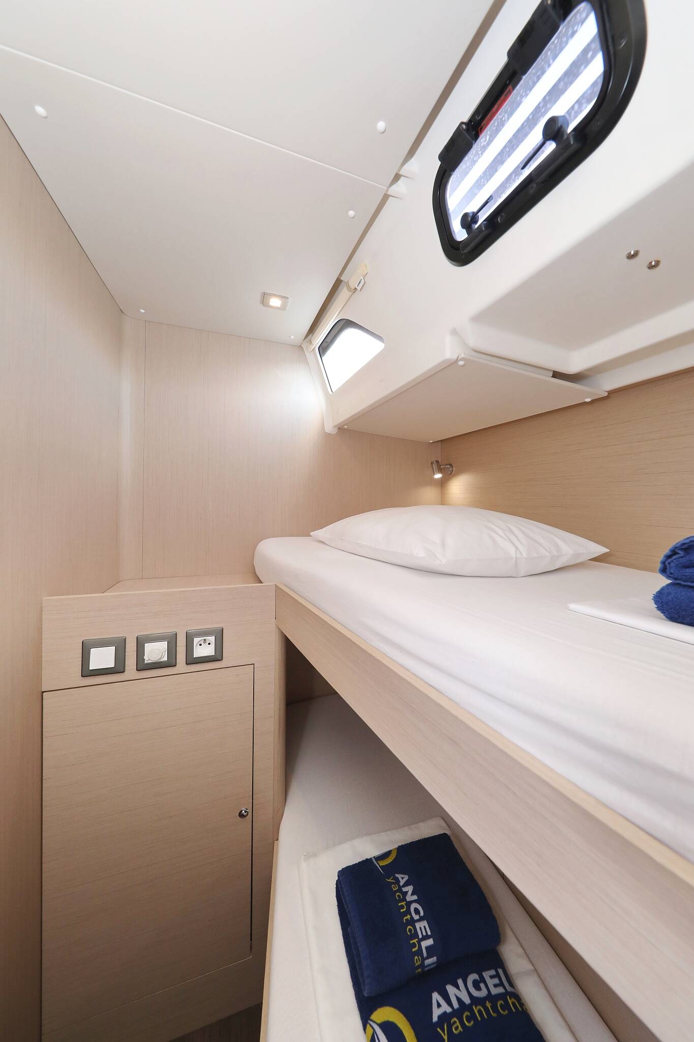 Segelyachten Oceanis 51.1 Air 1