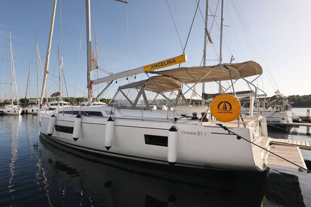 Segelyachten Oceanis 51.1 Air 1