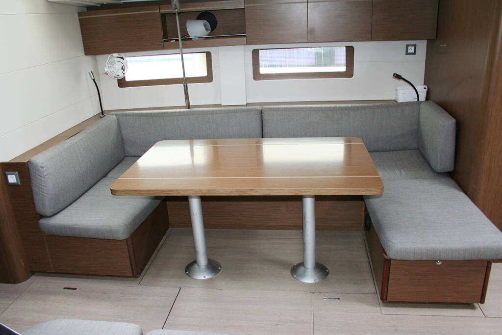 Sailing yacht Oceanis 51.1 Amallo
