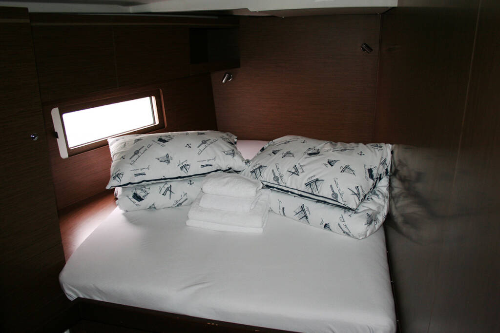 Sailing yacht Oceanis 51.1 Amallo