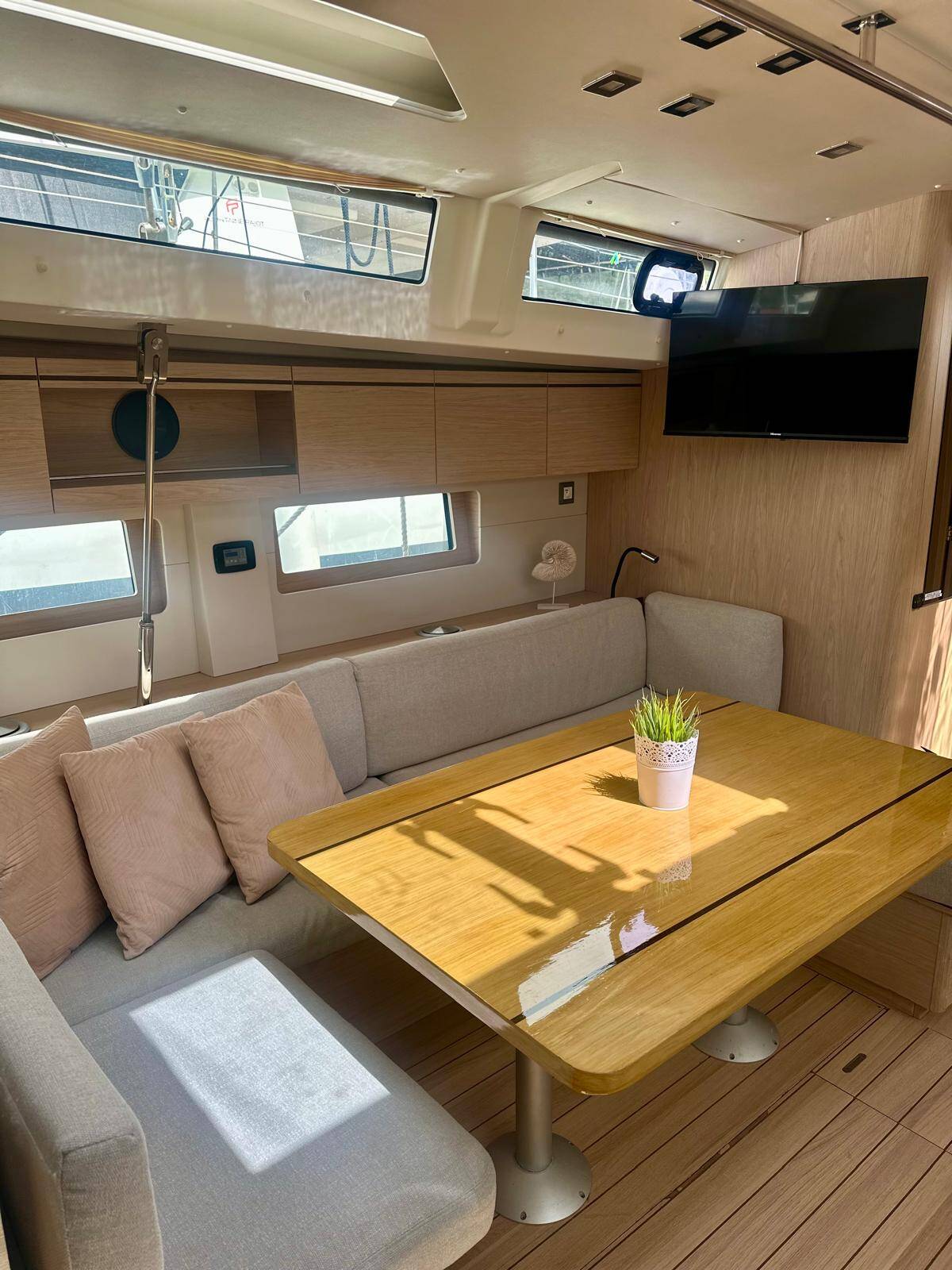 Segelyachten Oceanis 51.1 Full Moon