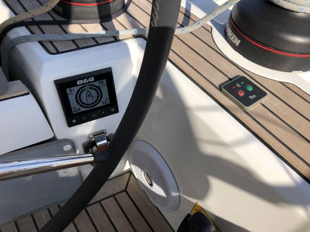 Sailing yacht Oceanis 51.1 Salt Water