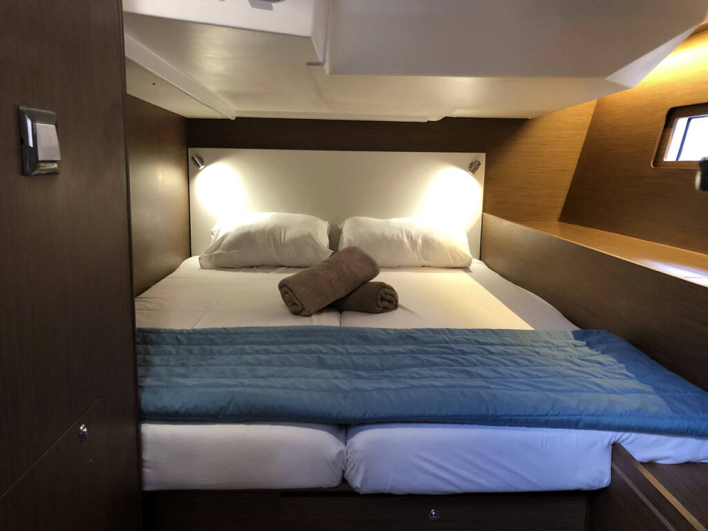 Sailing yacht Oceanis 51.1 Salt Water