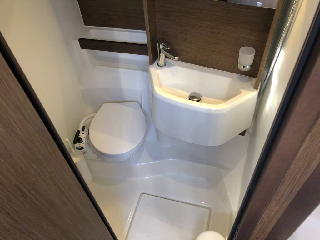 Sailing yacht Oceanis 51.1 Salt Water