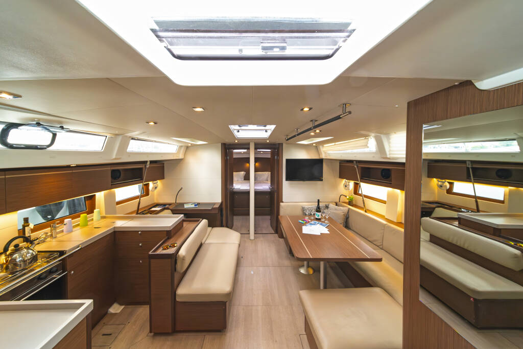 Sailing yacht Oceanis 51.1 Yria