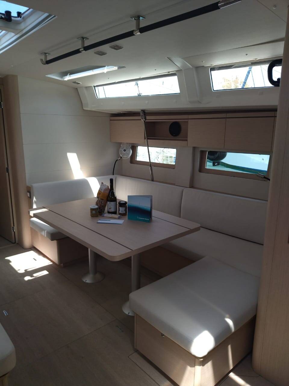 Segelyachten Oceanis 51.1 Escape