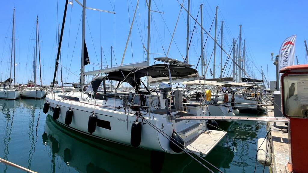 Segelyachten Oceanis 51.1 Black Swan
