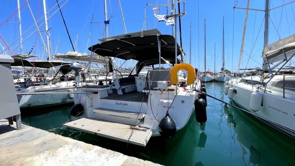 Segelyachten Oceanis 51.1 Black Swan
