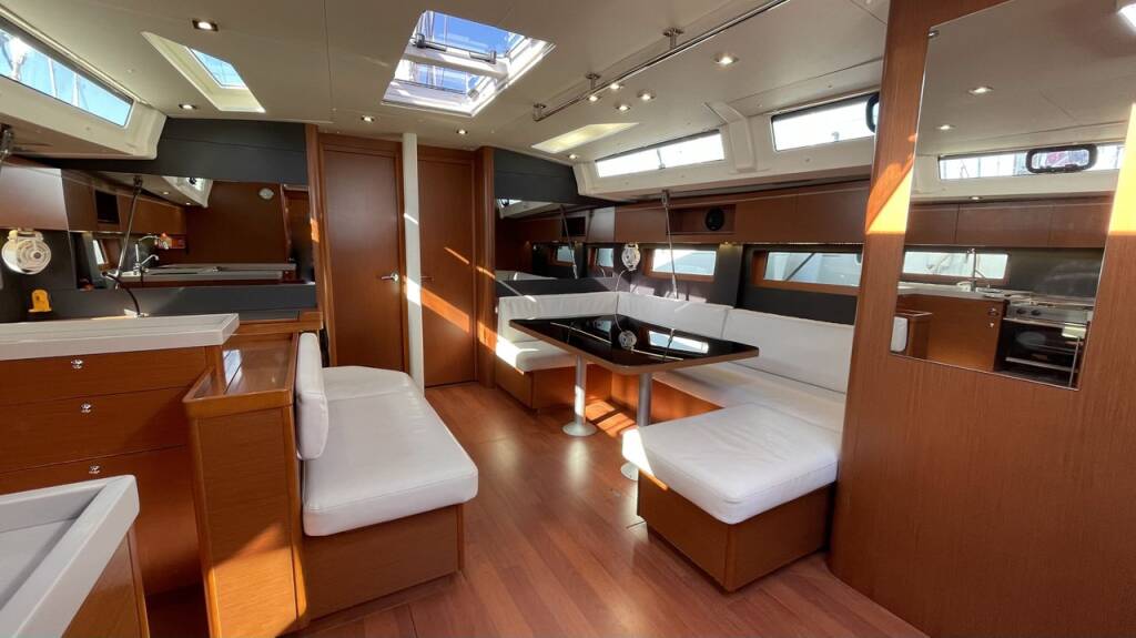 Segelyachten Oceanis 51.1 Black Swan