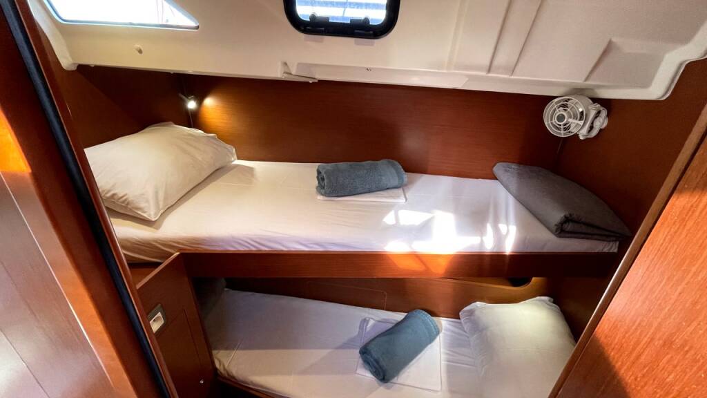 Segelyachten Oceanis 51.1 Black Swan