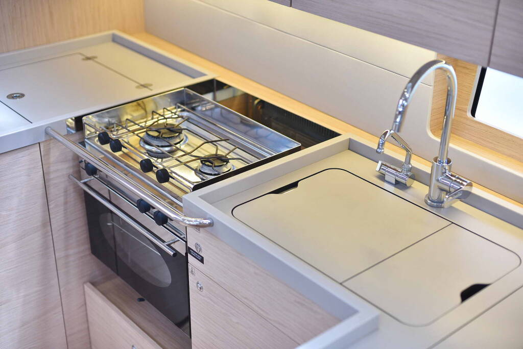 Sailing yacht Oceanis 51.1 Zephyr B