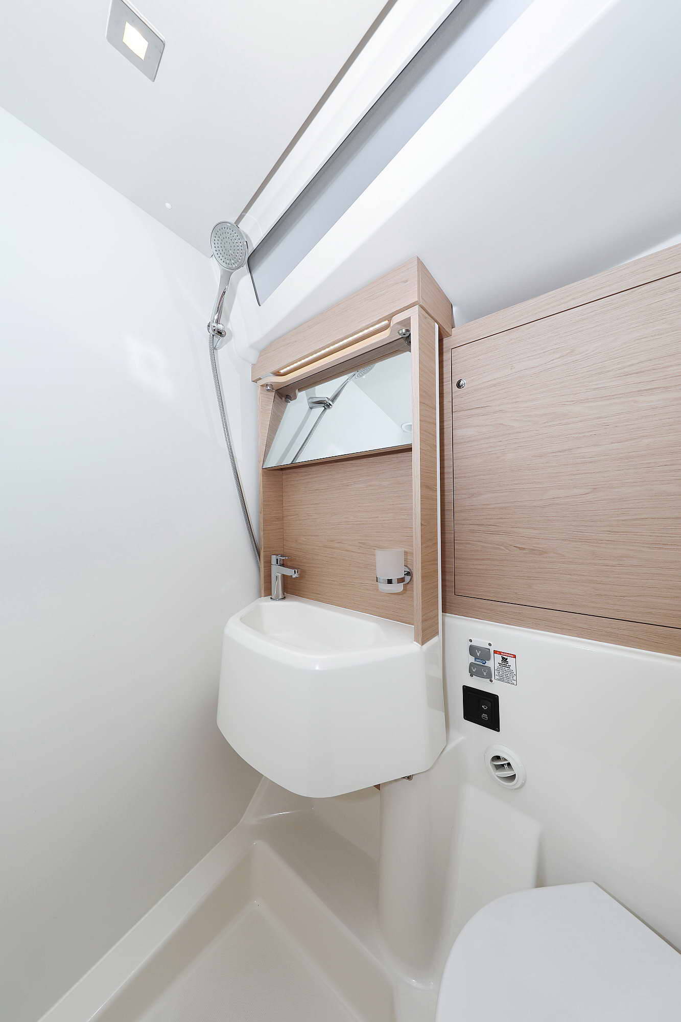 Sailing yacht Oceanis 51.1 Zephyr B