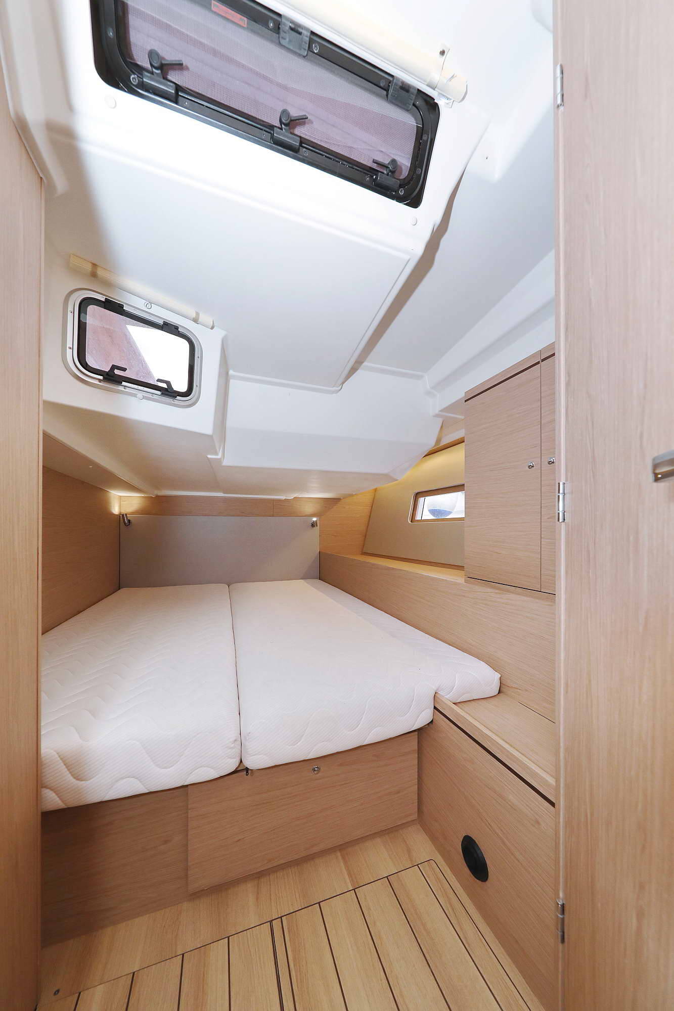 Sailing yacht Oceanis 51.1 Zephyr B