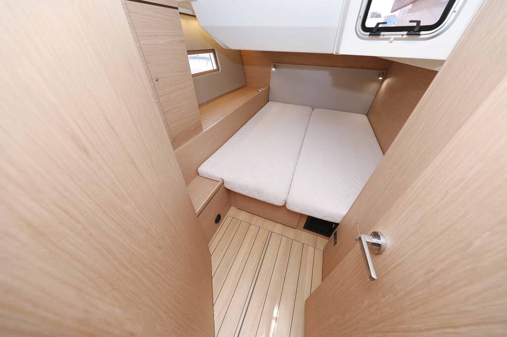 Sailing yacht Oceanis 51.1 Zephyr B