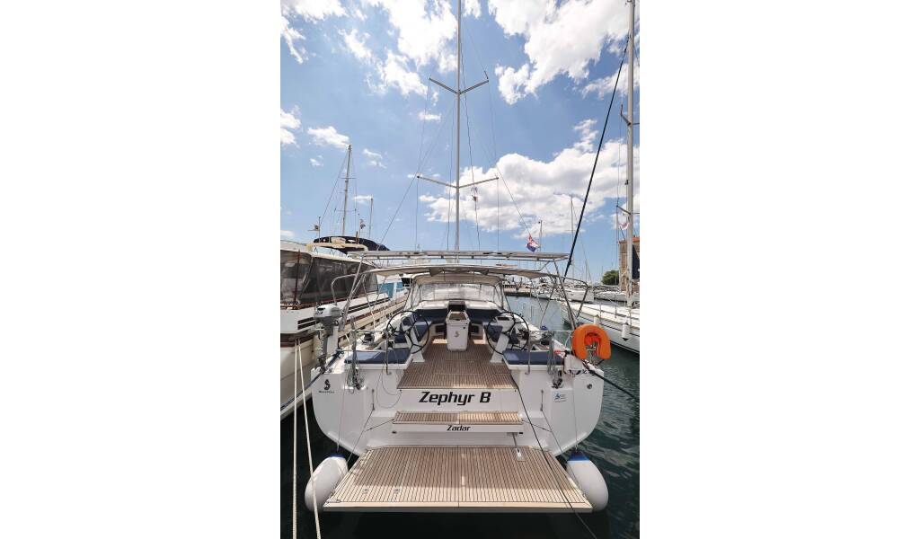 Sailing yacht Oceanis 51.1 Zephyr B