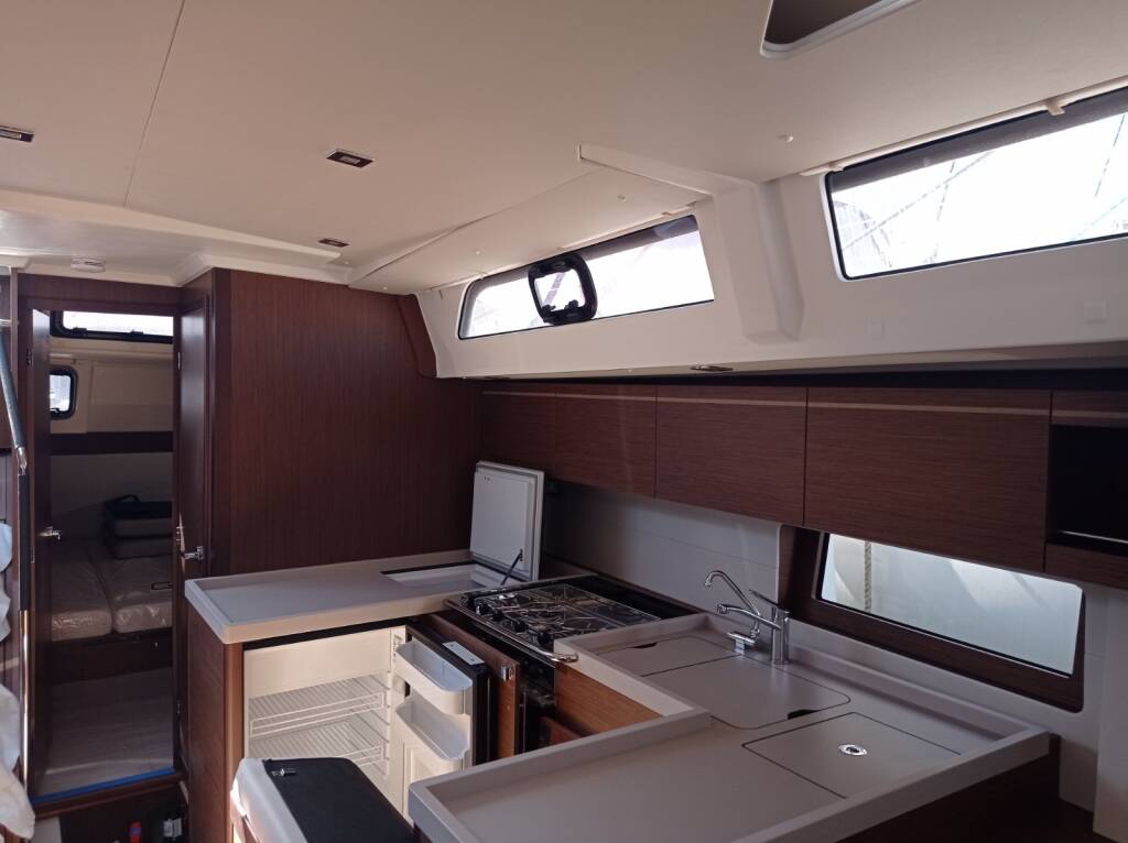 Sailing yacht Oceanis 51.1 