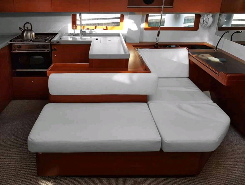 Sailing yacht Oceanis 51.1 One Piece