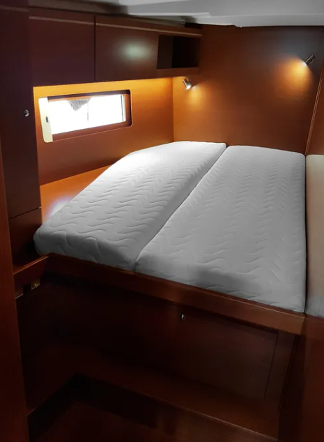 Sailing yacht Oceanis 51.1 One Piece