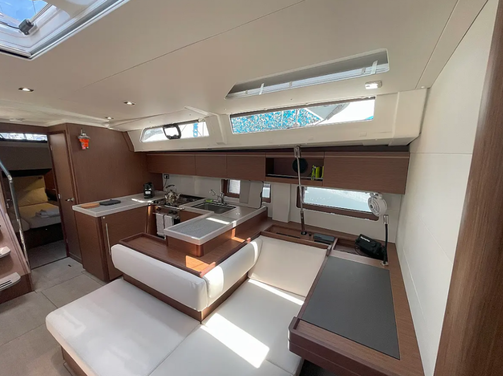 Sailing yacht Oceanis 51.1 Glafki