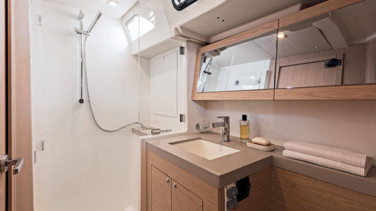 Sailing yacht Oceanis 51.1 Bluescape II
