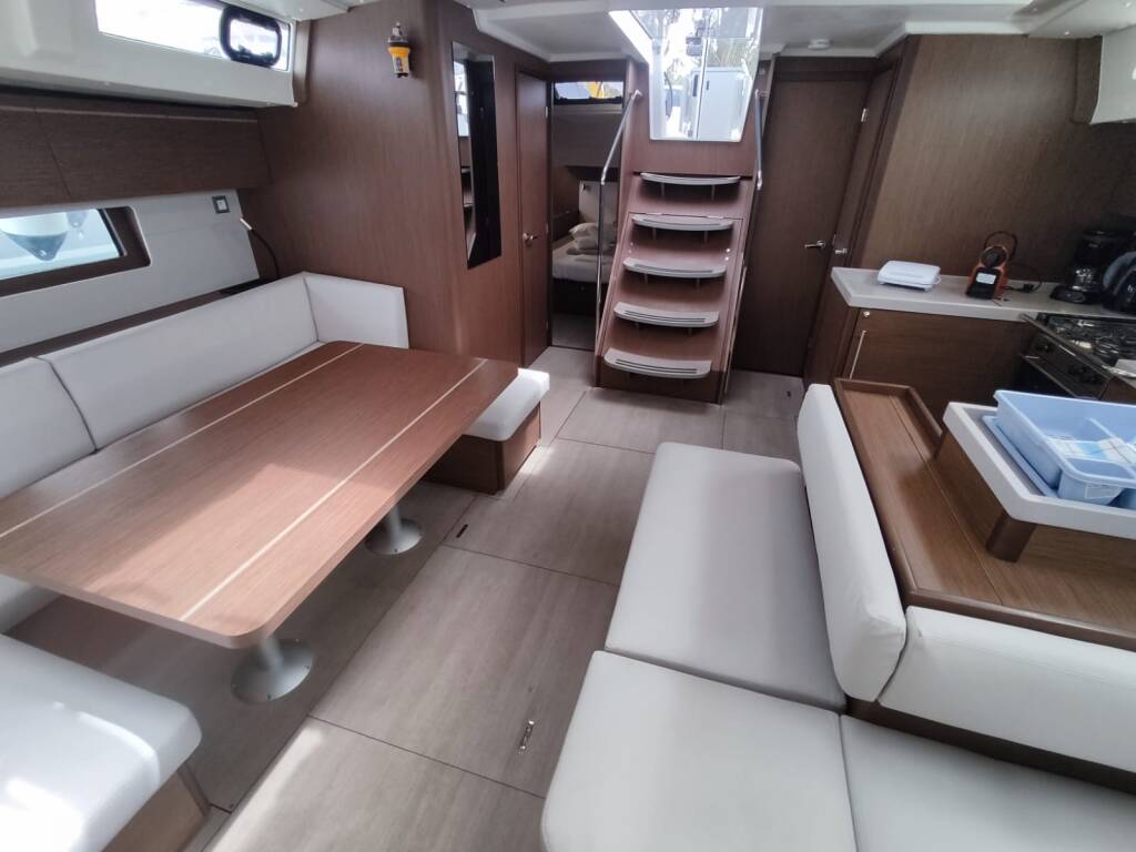 Sailing yacht Oceanis 51.1 Dalia
