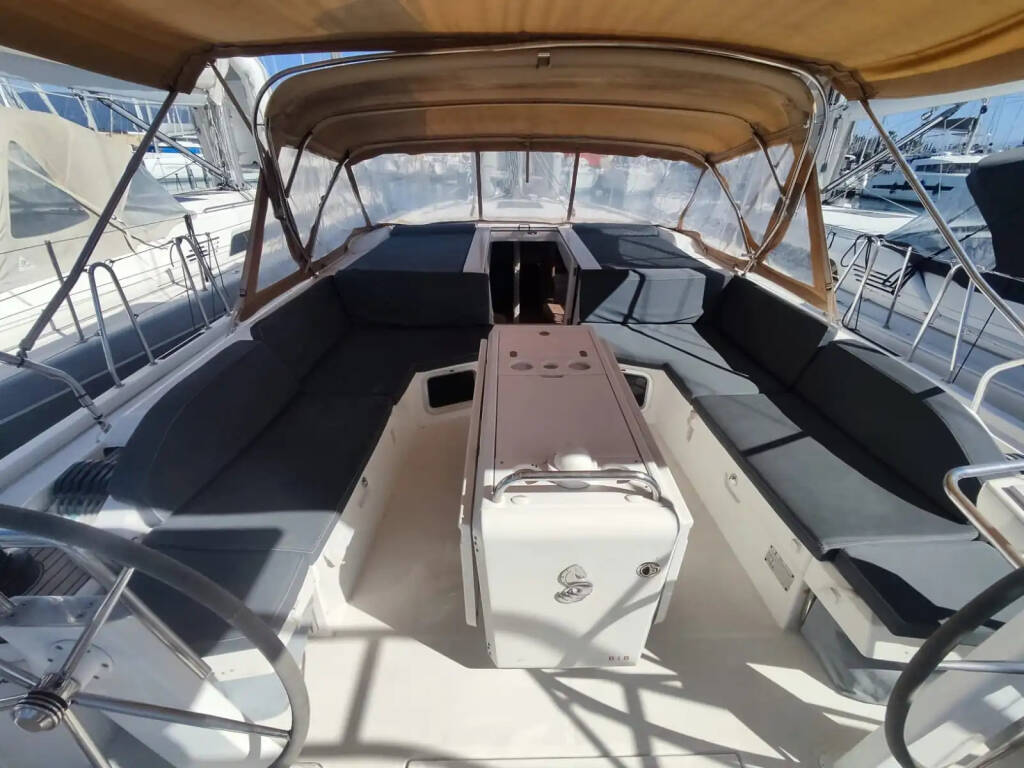 Sailing yacht Oceanis 51.1 Dima II