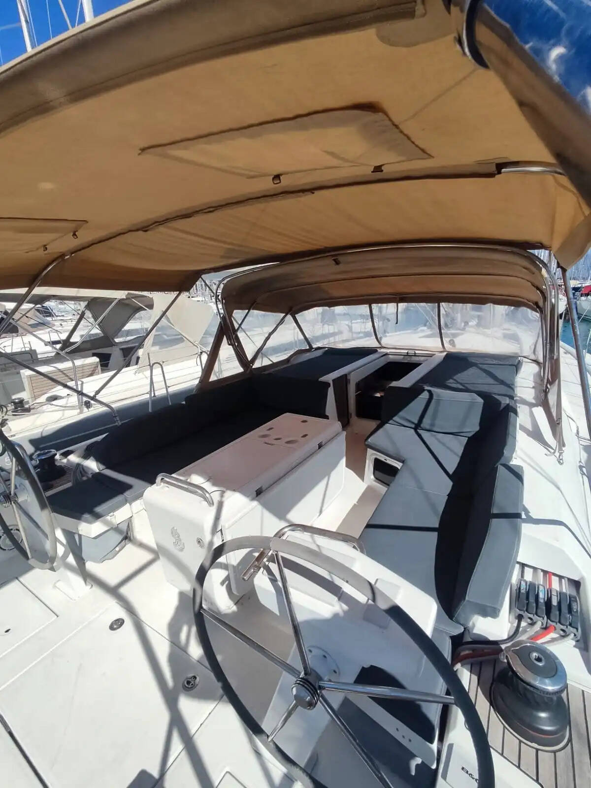 Sailing yacht Oceanis 51.1 Dima II