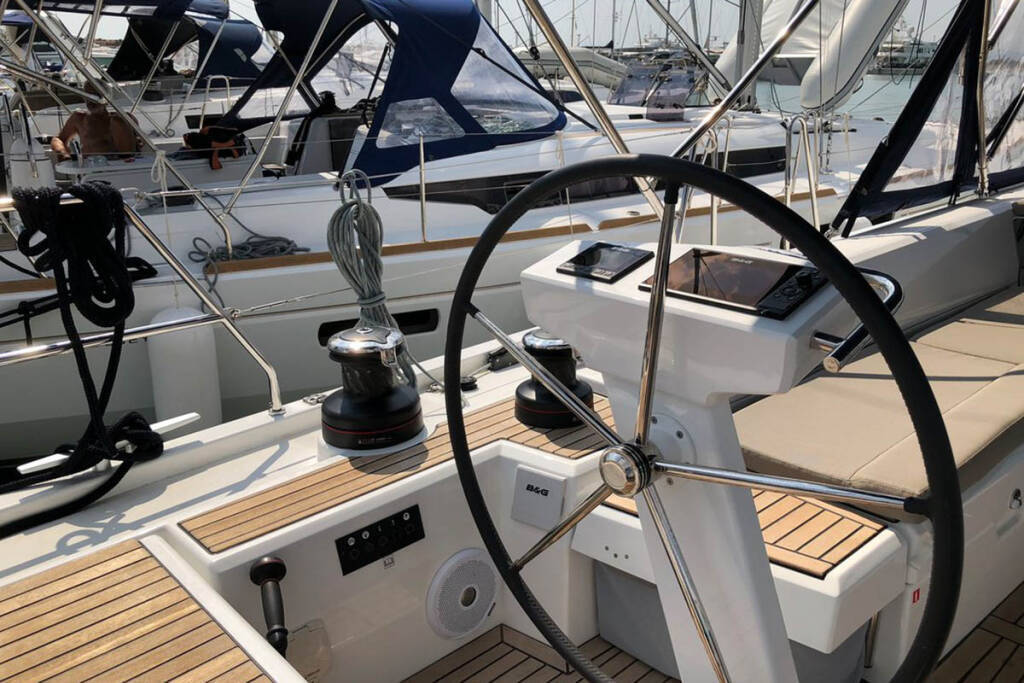 Sailing yacht Oceanis 51.1 Thano