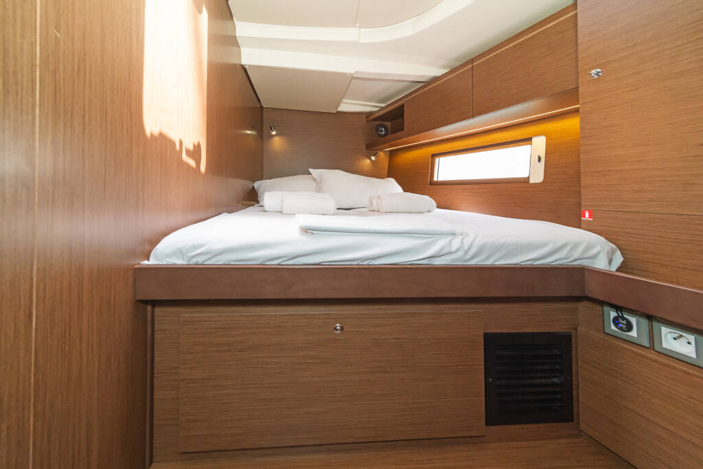 Sailing yacht Oceanis 51.1 Spyros