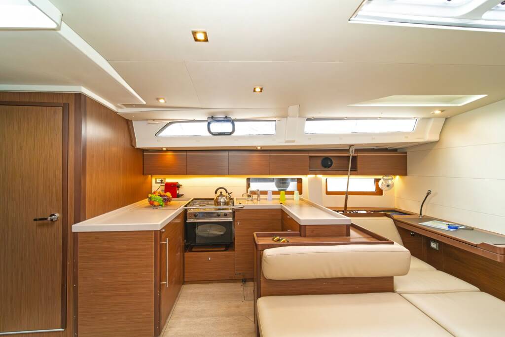 Segelyacht Oceanis 51.1 Eli