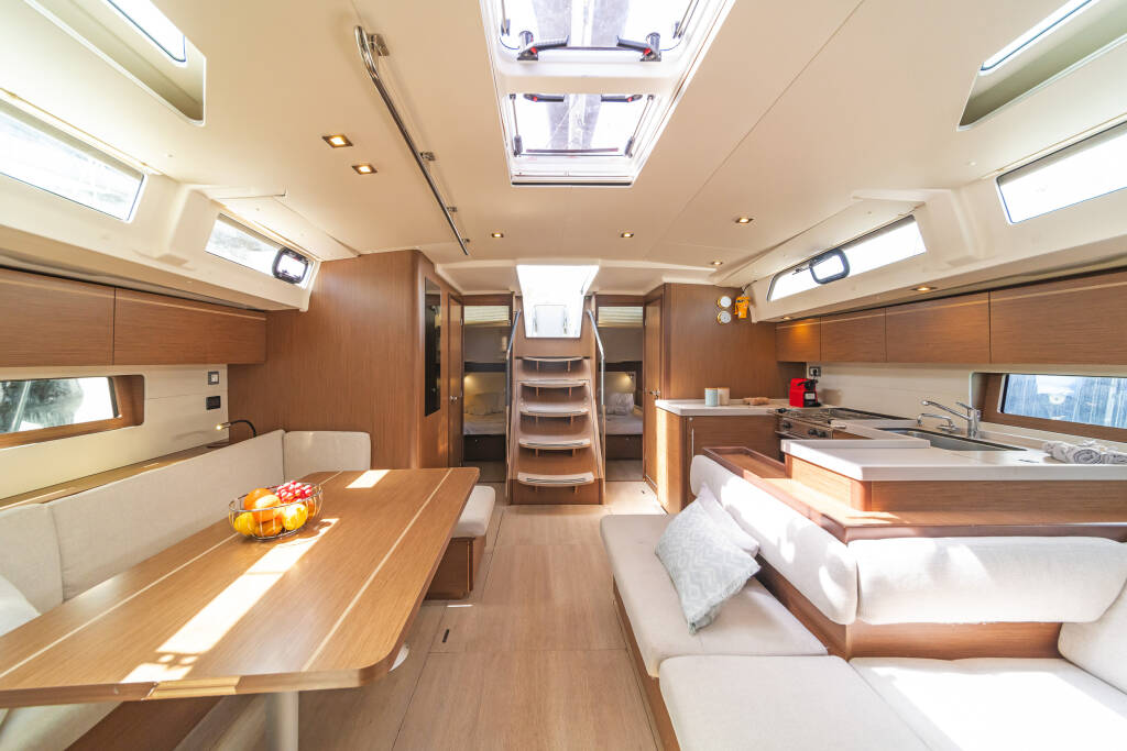 Sailing yacht Oceanis 51.1 First Heartbeat