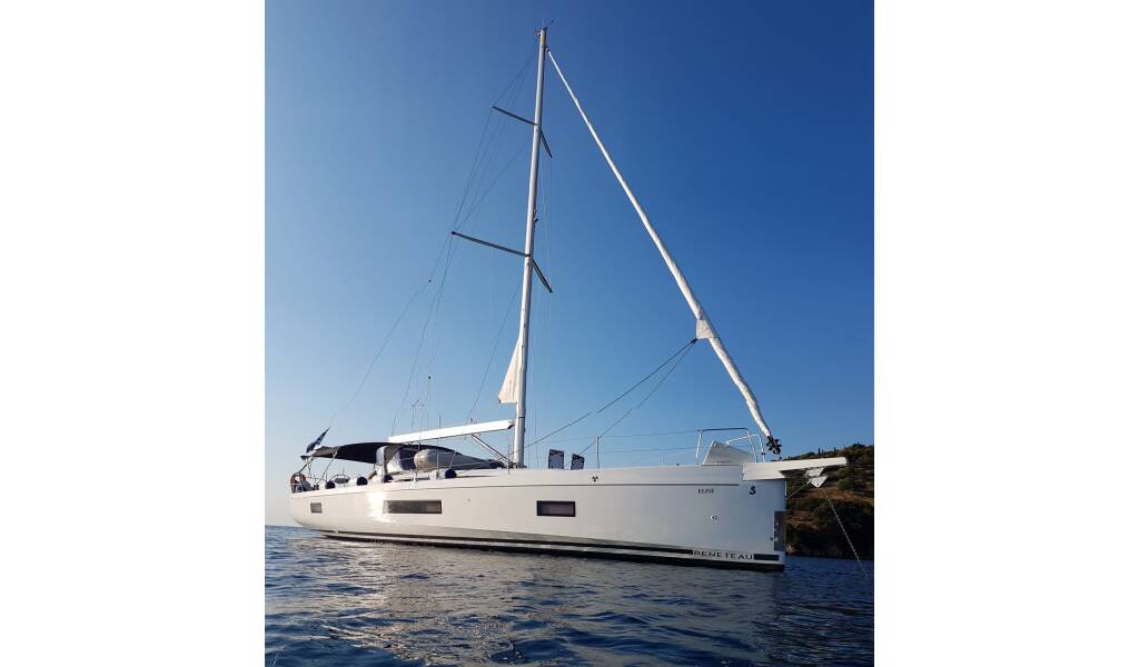 Sailing yacht Oceanis 51.1 Elise