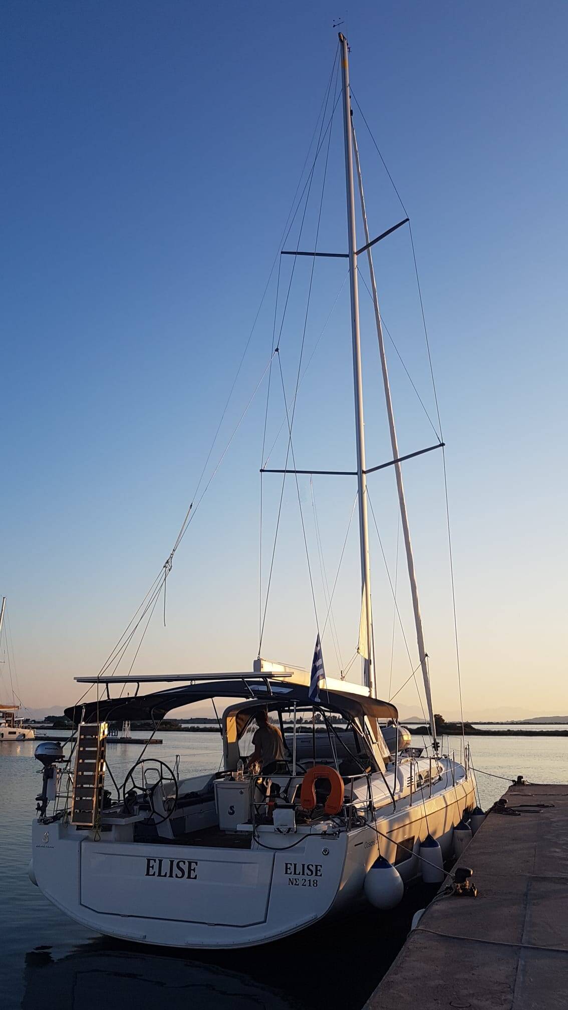 Sailing yacht Oceanis 51.1 Elise