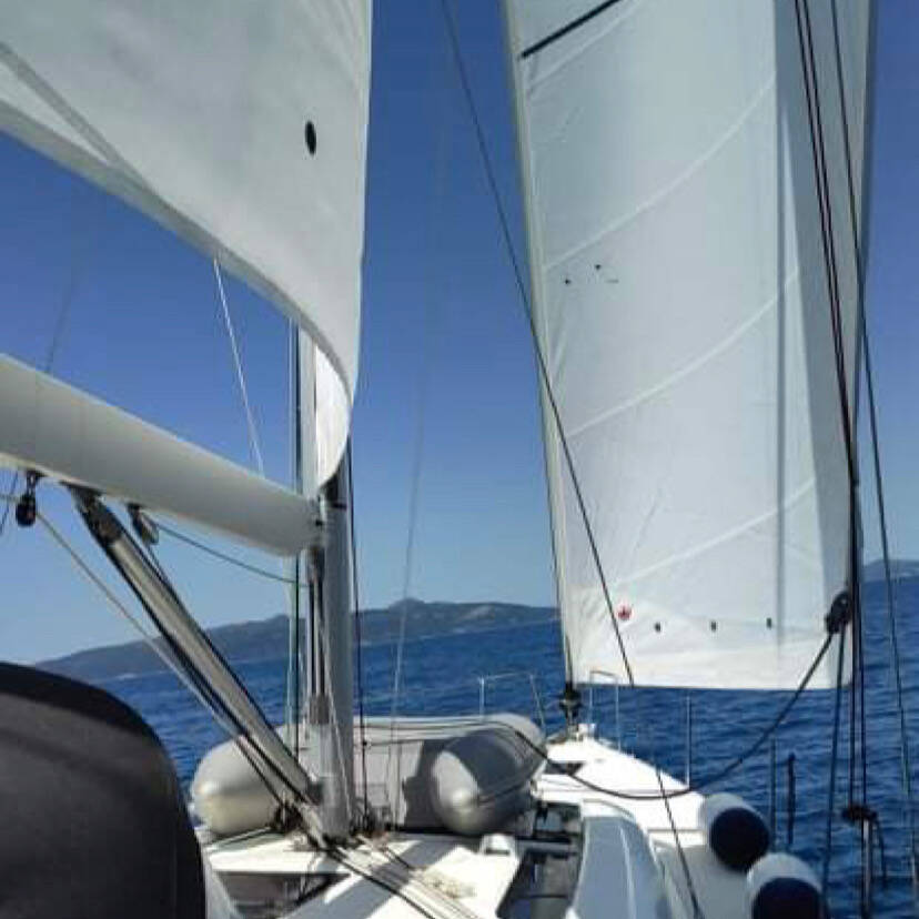 Sailing yacht Oceanis 51.1 Elise