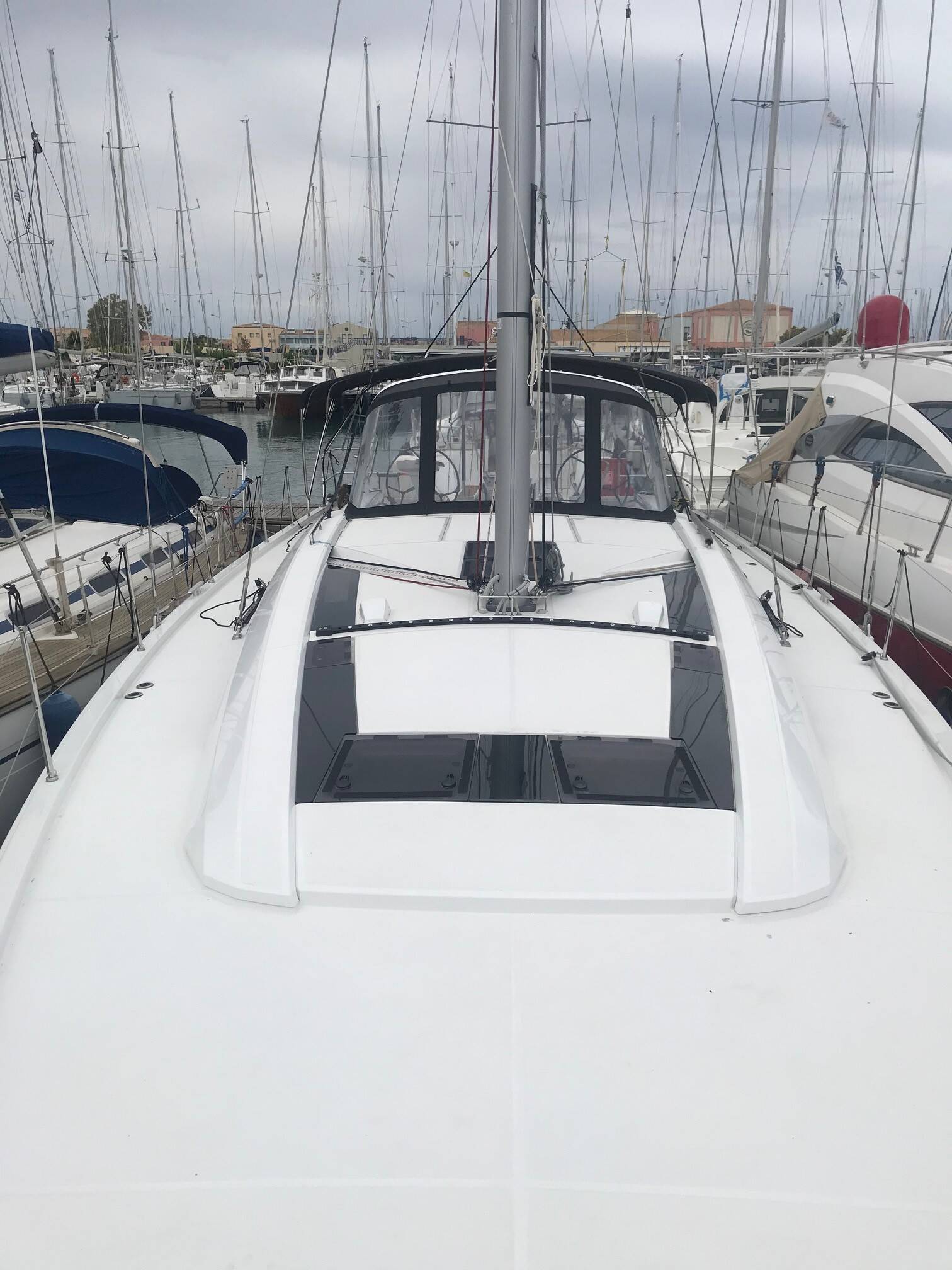 Sailing yacht Oceanis 51.1 Elise