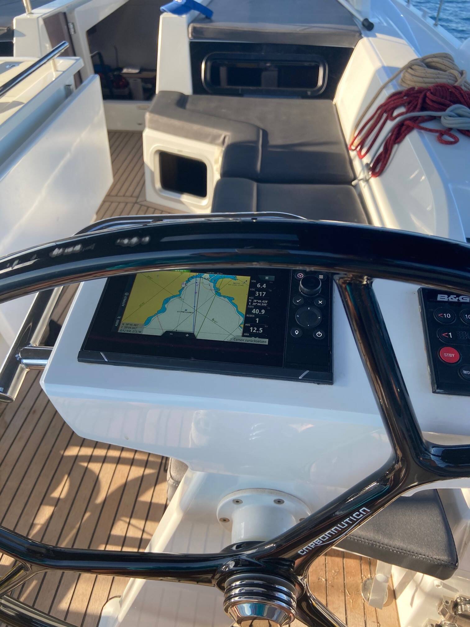 Sailing yacht Oceanis 51.1 Elise